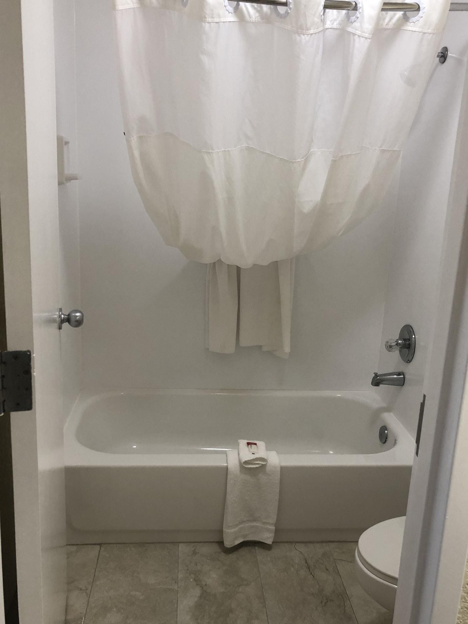 Days Inn & Suites By Wyndham Navarre - Near Beaches Hurlburt Esterno foto